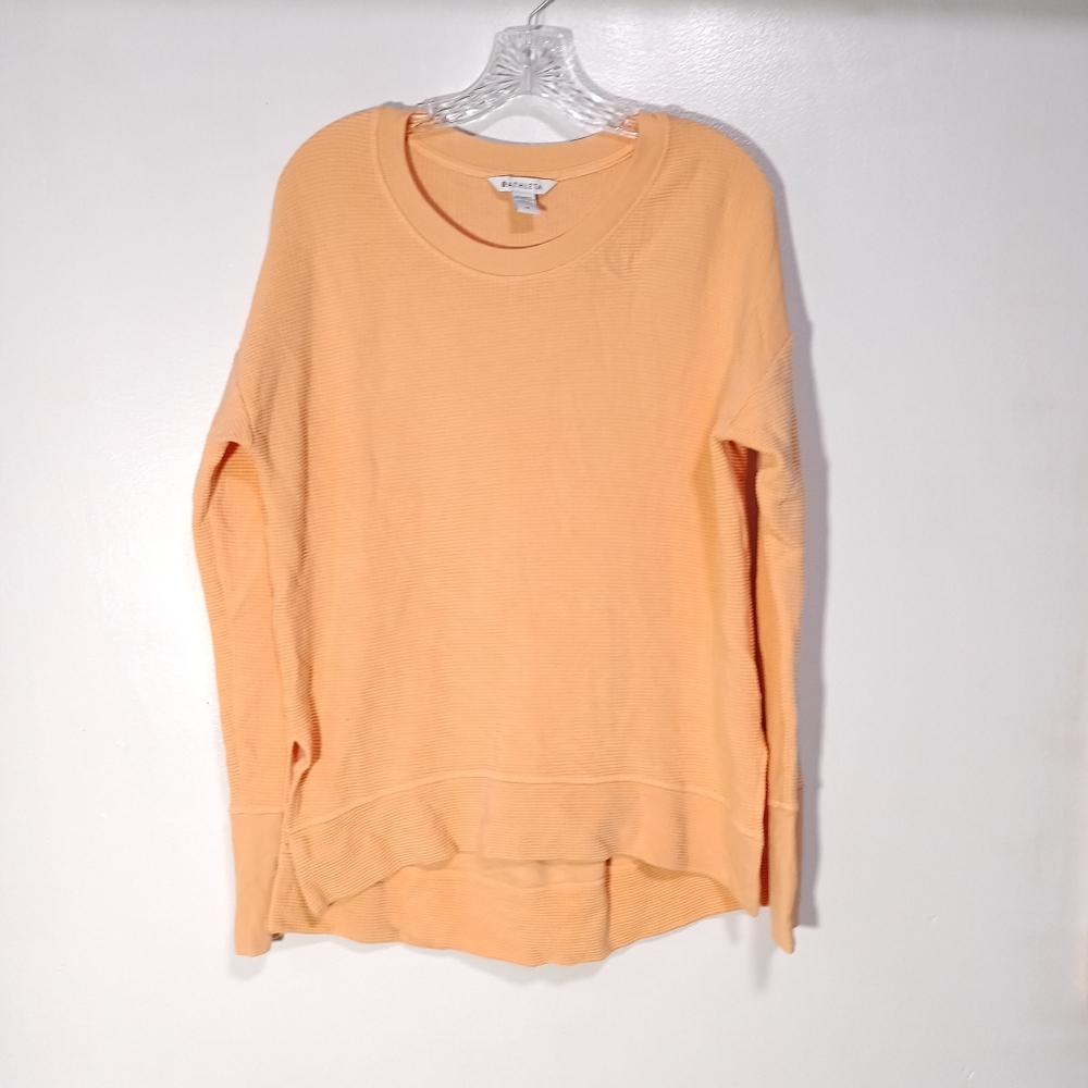 Athleta Coaster Luxe Waffle knit pullover Sweatshirt in Peach Size M Thumbholes